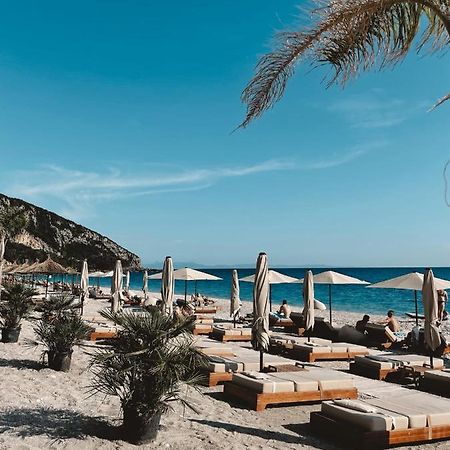 Alevra Hotel Dhermi Bagian luar foto
