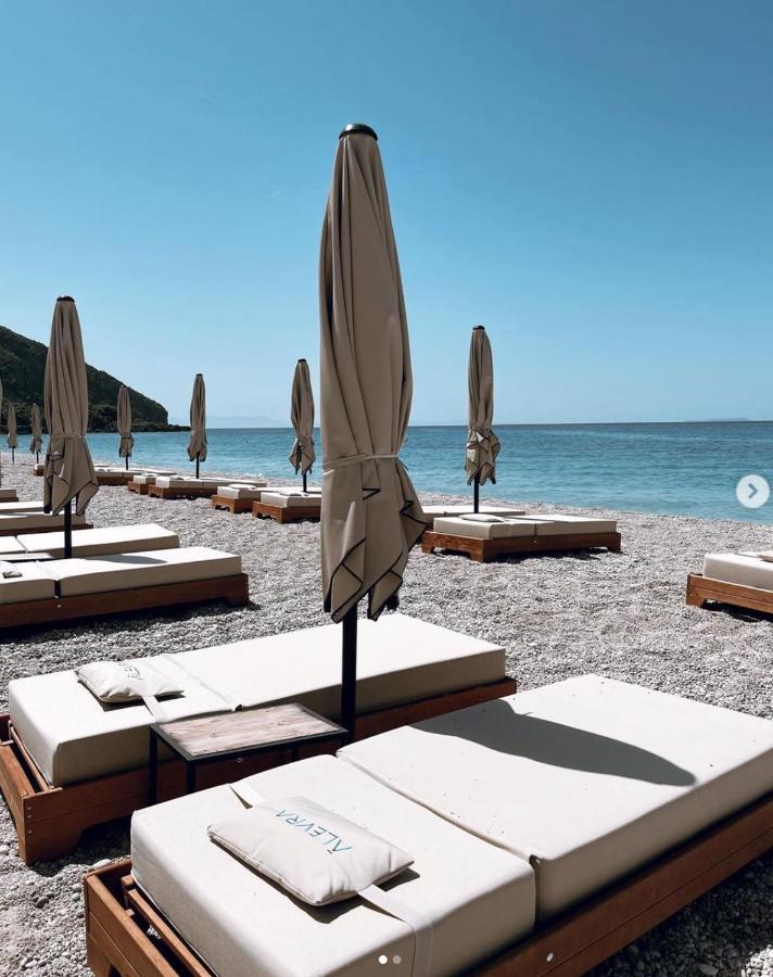 Alevra Hotel Dhermi Bagian luar foto