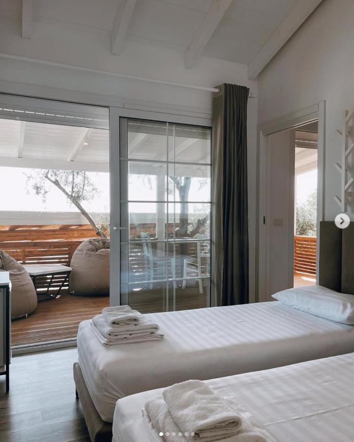 Alevra Hotel Dhermi Bagian luar foto