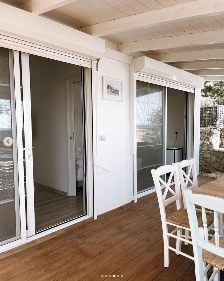 Alevra Hotel Dhermi Bagian luar foto