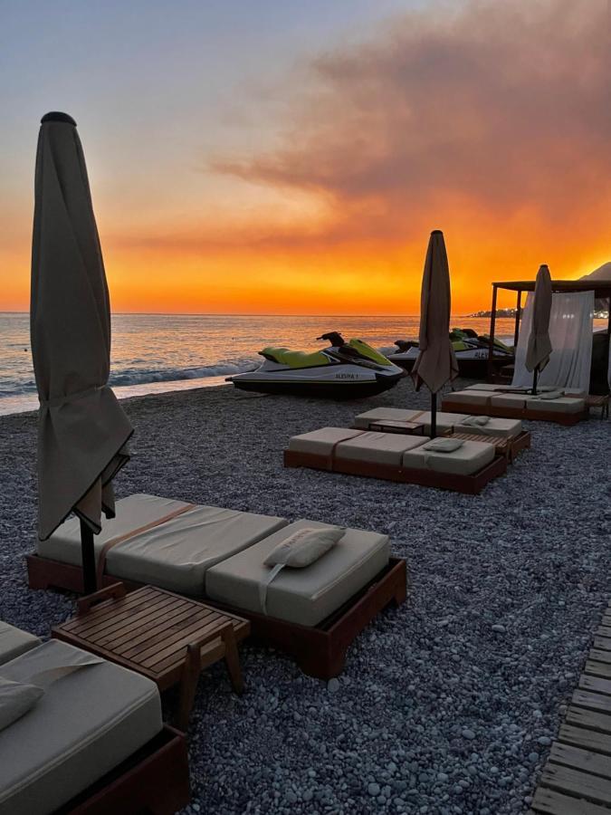 Alevra Hotel Dhermi Bagian luar foto